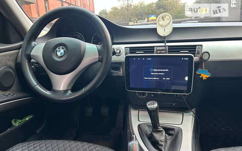 Седан BMW 3 Series 2006 в Черновцах