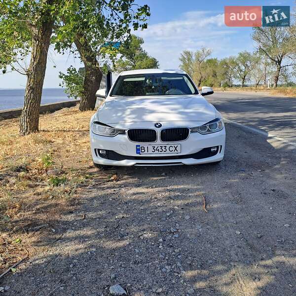 Седан BMW 3 Series 2013 в Светловодске