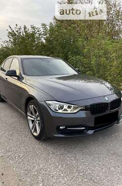 Седан BMW 3 Series 2015 в Львове