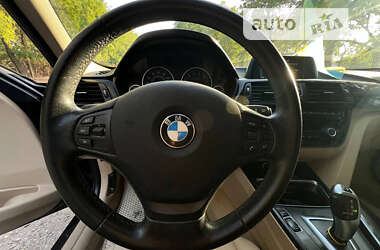 Седан BMW 3 Series 2015 в 