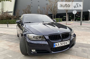 Седан BMW 3 Series 2009 в Киеве