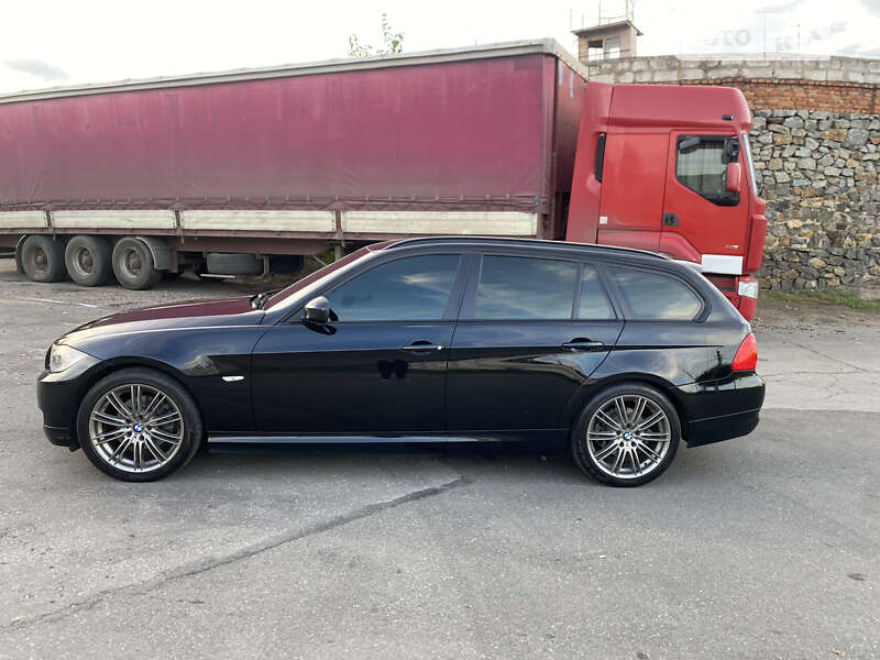 Универсал BMW 3 Series 2010 в Первомайске