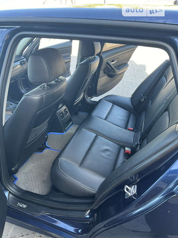 Універсал BMW 3 Series 2010 в Тернополі