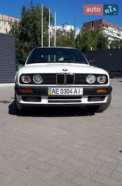 Седан BMW 3 Series 1991 в Днепре