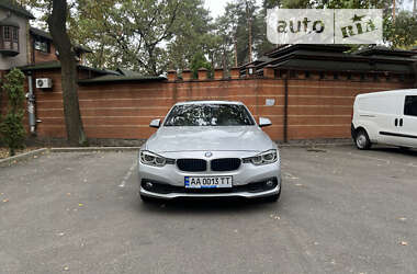 Седан BMW 3 Series 2016 в Киеве