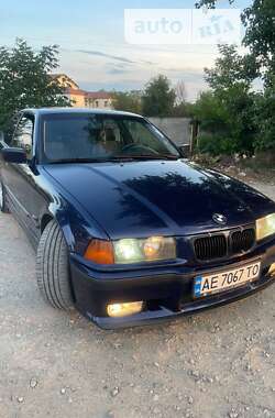 Купе BMW 3 Series 1995 в Новомосковську