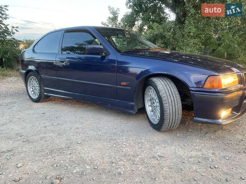 Купе BMW 3 Series 1995 в Новомосковске
