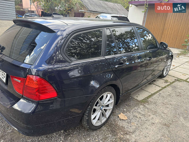 Универсал BMW 3 Series 2009 в Бучаче