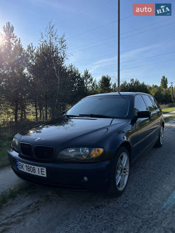 Универсал BMW 3 Series 2005 в Вараше