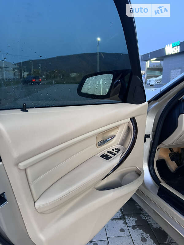 Седан BMW 3 Series 2013 в Виноградове