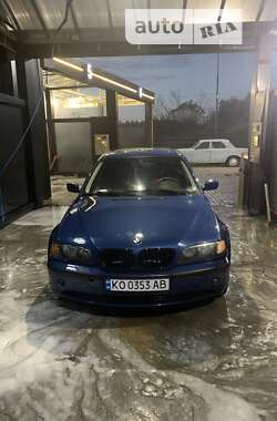 Седан BMW 3 Series 2003 в Тячеве