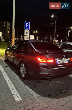 Седан BMW 3 Series 2015 в Коростене