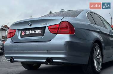 Седан BMW 3 Series 2009 в Ровно