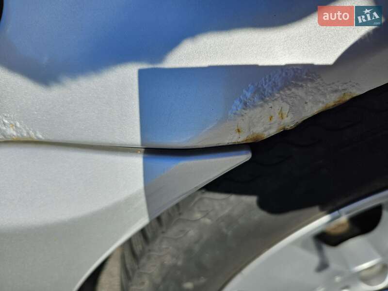 Седан BMW 3 Series 2004 в Чернігові