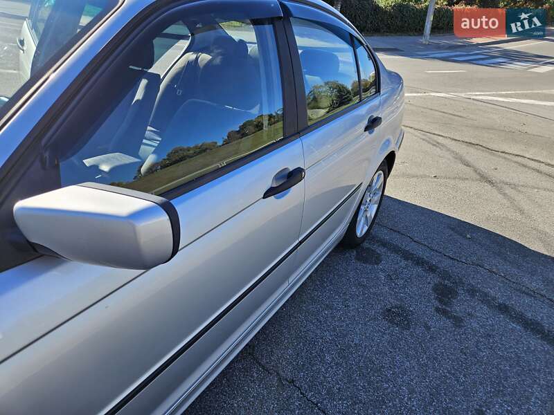 Седан BMW 3 Series 2004 в Чернігові