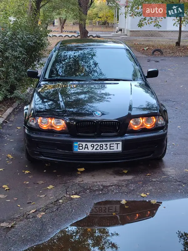 Седан BMW 3 Series 2000 в 