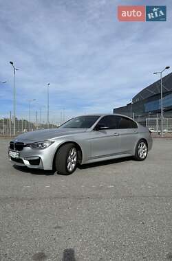 Седан BMW 3 Series 2013 в Львові