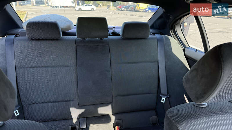 Седан BMW 3 Series 2006 в Києві
