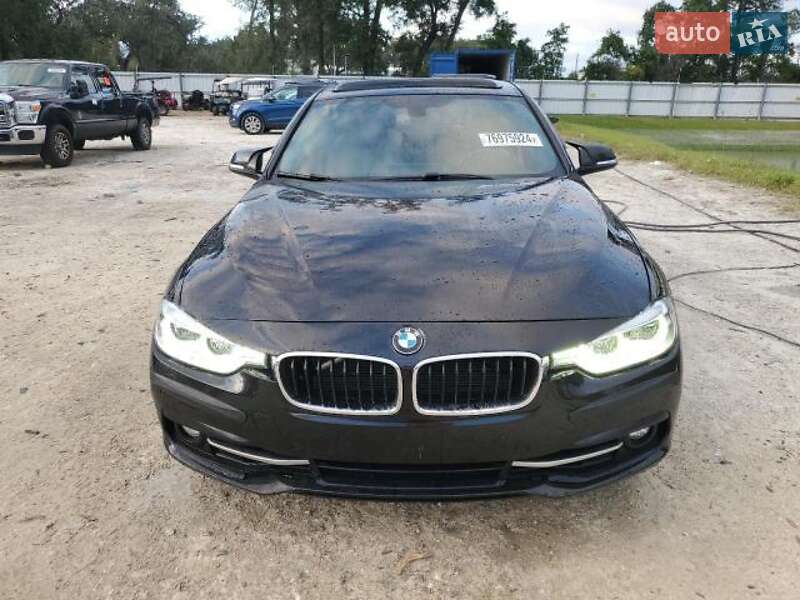 Седан BMW 3 Series 2016 в Одессе