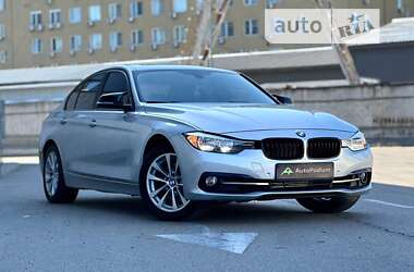 Седан BMW 3 Series 2016 в Киеве