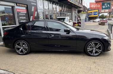 Седан BMW 3 Series 2022 в 