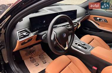 Седан BMW 3 Series 2022 в 
