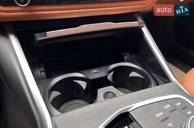 Седан BMW 3 Series 2022 в 