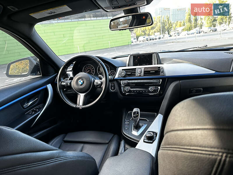 Седан BMW 3 Series 2016 в Киеве