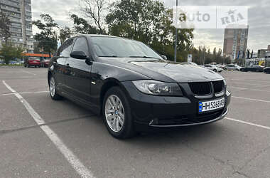 Седан BMW 3 Series 2005 в Одессе