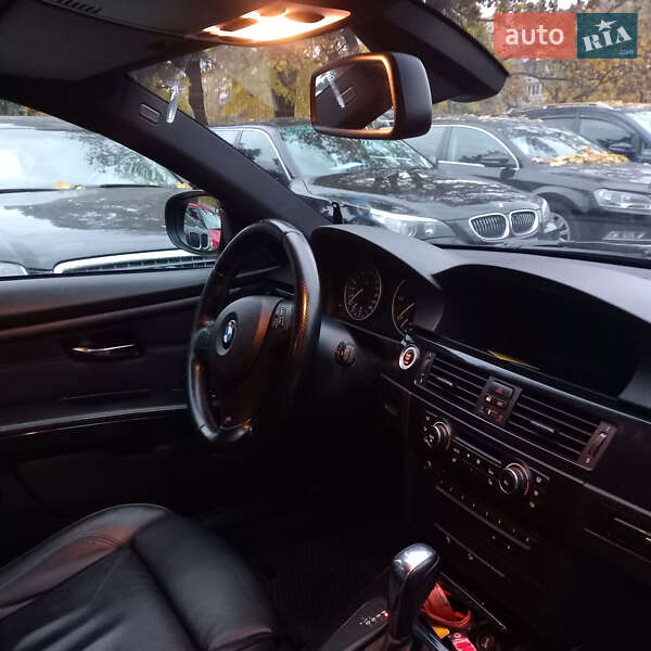 Купе BMW 3 Series 2011 в Чернівцях