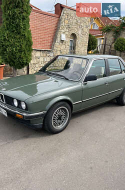 Седан BMW 3 Series 1984 в Києві