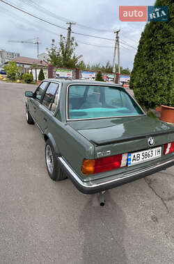 Седан BMW 3 Series 1984 в Киеве