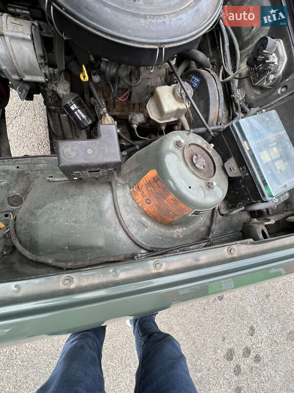 Седан BMW 3 Series 1984 в Киеве