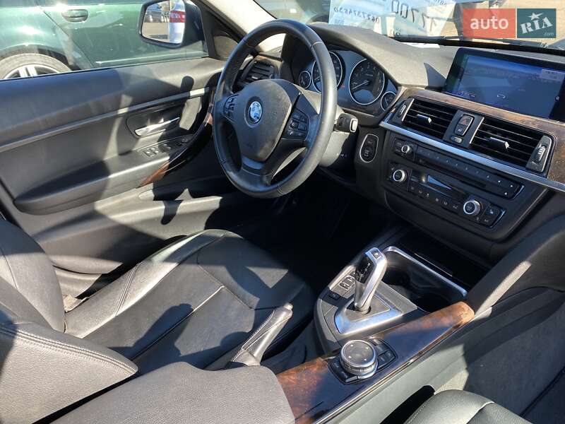 Седан BMW 3 Series 2015 в Одесі