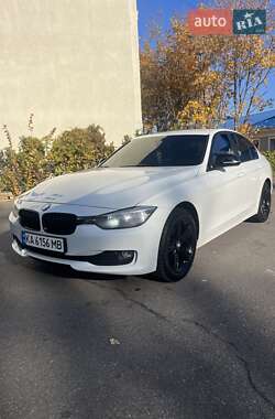 Седан BMW 3 Series 2015 в Киеве