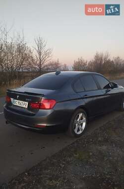 Седан BMW 3 Series 2013 в Великих Мостах