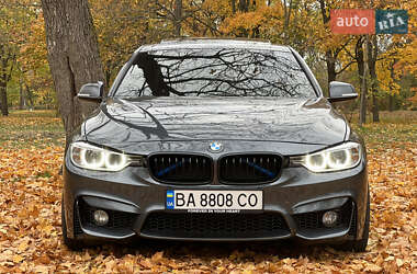 Седан BMW 3 Series 2015 в Кропивницком