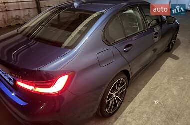 Седан BMW 3 Series 2022 в Киеве