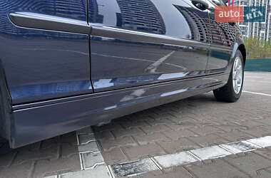 Седан BMW 3 Series 2004 в Києві