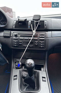 Седан BMW 3 Series 2004 в Києві