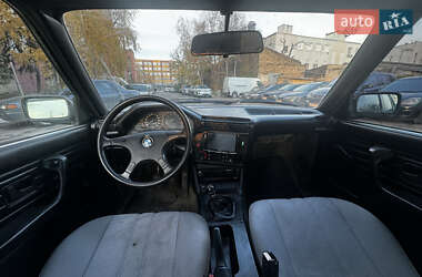 Седан BMW 3 Series 1987 в Одессе