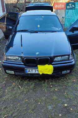 Седан BMW 3 Series 1992 в Збаражі