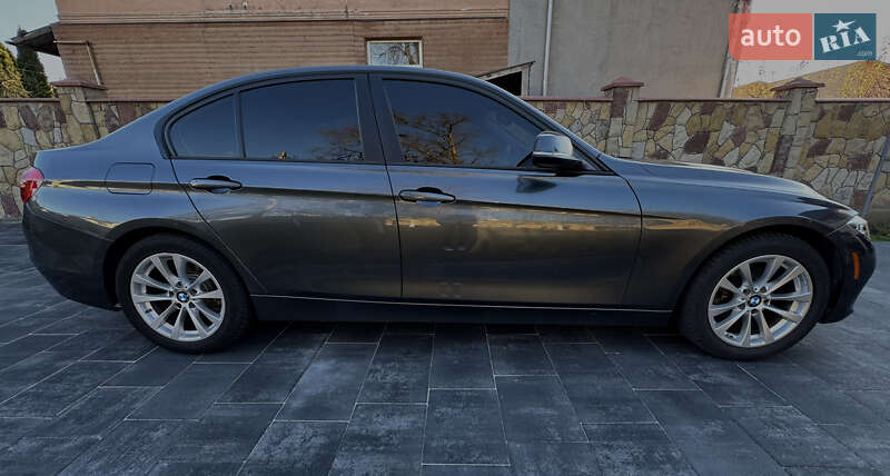 Седан BMW 3 Series 2016 в Івано-Франківську