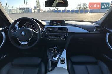 Седан BMW 3 Series 2018 в Киеве