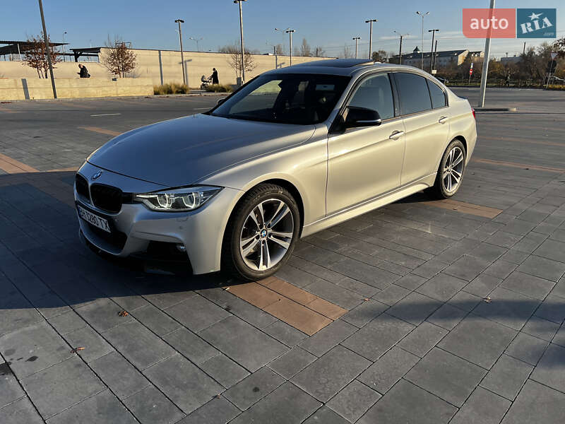 Седан BMW 3 Series 2015 в Одессе
