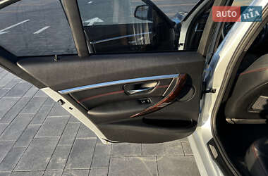 Седан BMW 3 Series 2015 в 