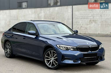 Седан BMW 3 Series 2021 в Киеве