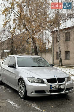 Седан BMW 3 Series 2005 в Киеве