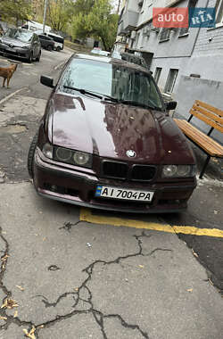 Седан BMW 3 Series 1993 в Днепре