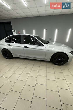 Седан BMW 3 Series 2015 в Александрие